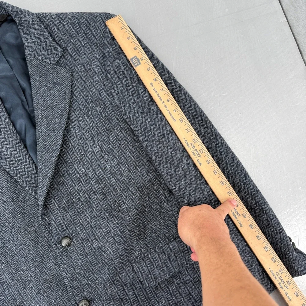 Jos A Bank Harris Tweed Grey Herringbone Wool Blazer Sport Coat 41L Mens Long